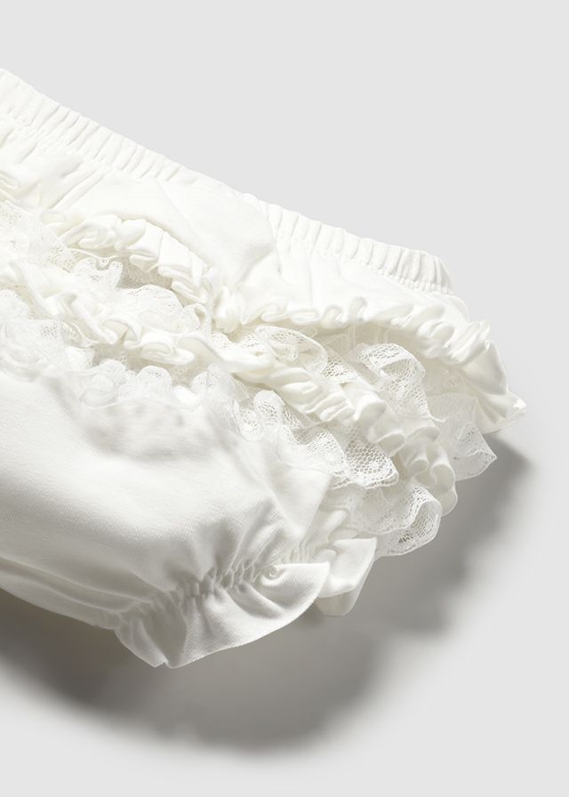 Bloomer ruffle