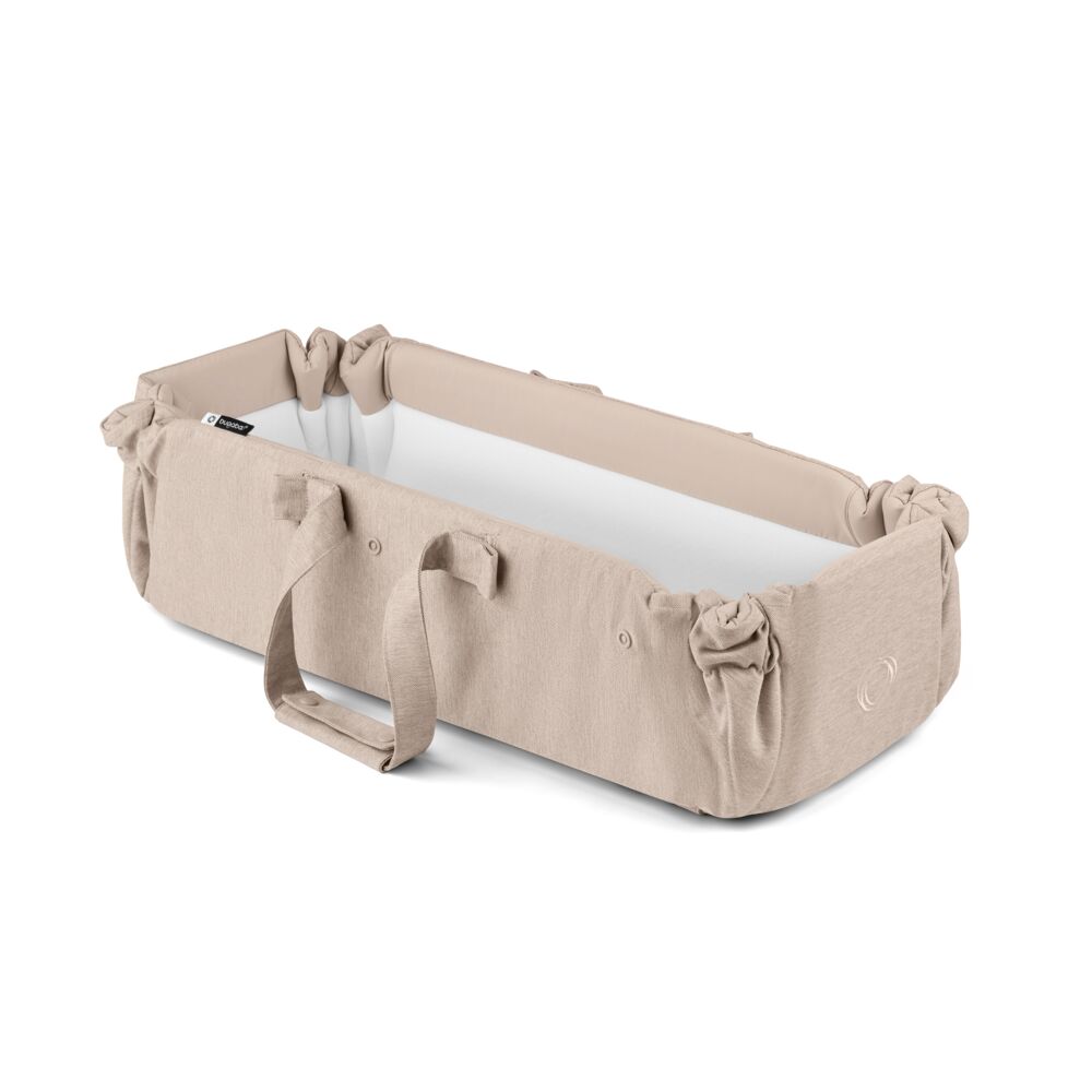 Babynest – draagbaar baby reisnest voor in de kinderwagen
