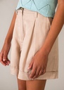 Short linnen look