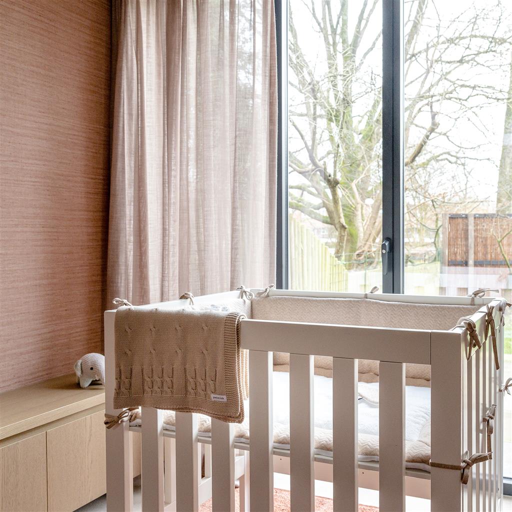 Blanket crib knitted