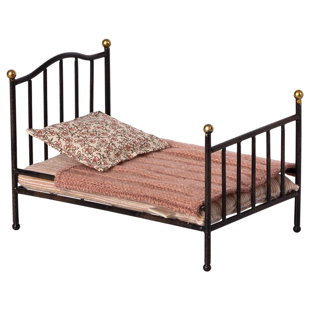 Mini bed vintage