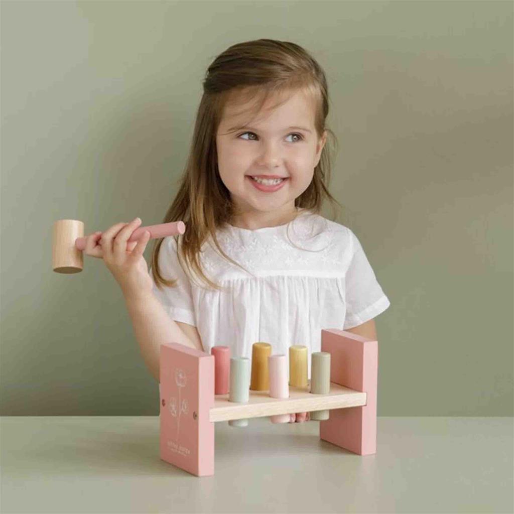 Hammer bench