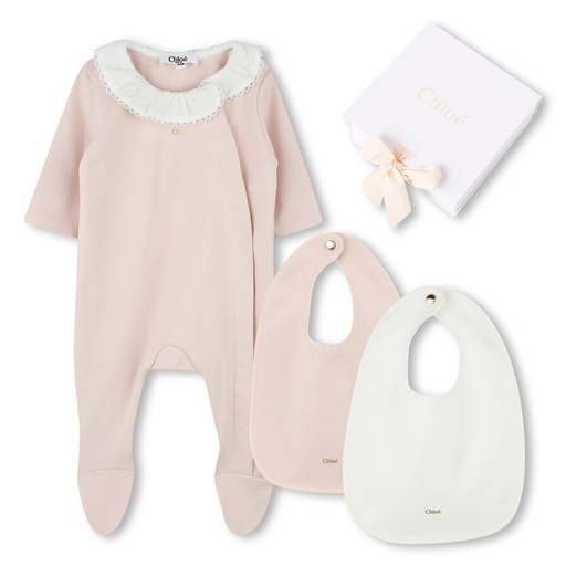 Setje met pyjama en 2 slabbetjes roze poeder 