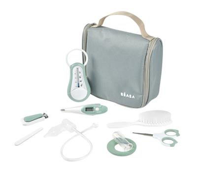Meeneemtoiletzakje (9 accessoires) groen 