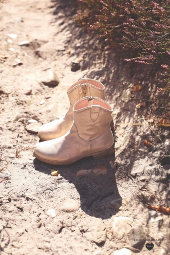 Shoes blossom 